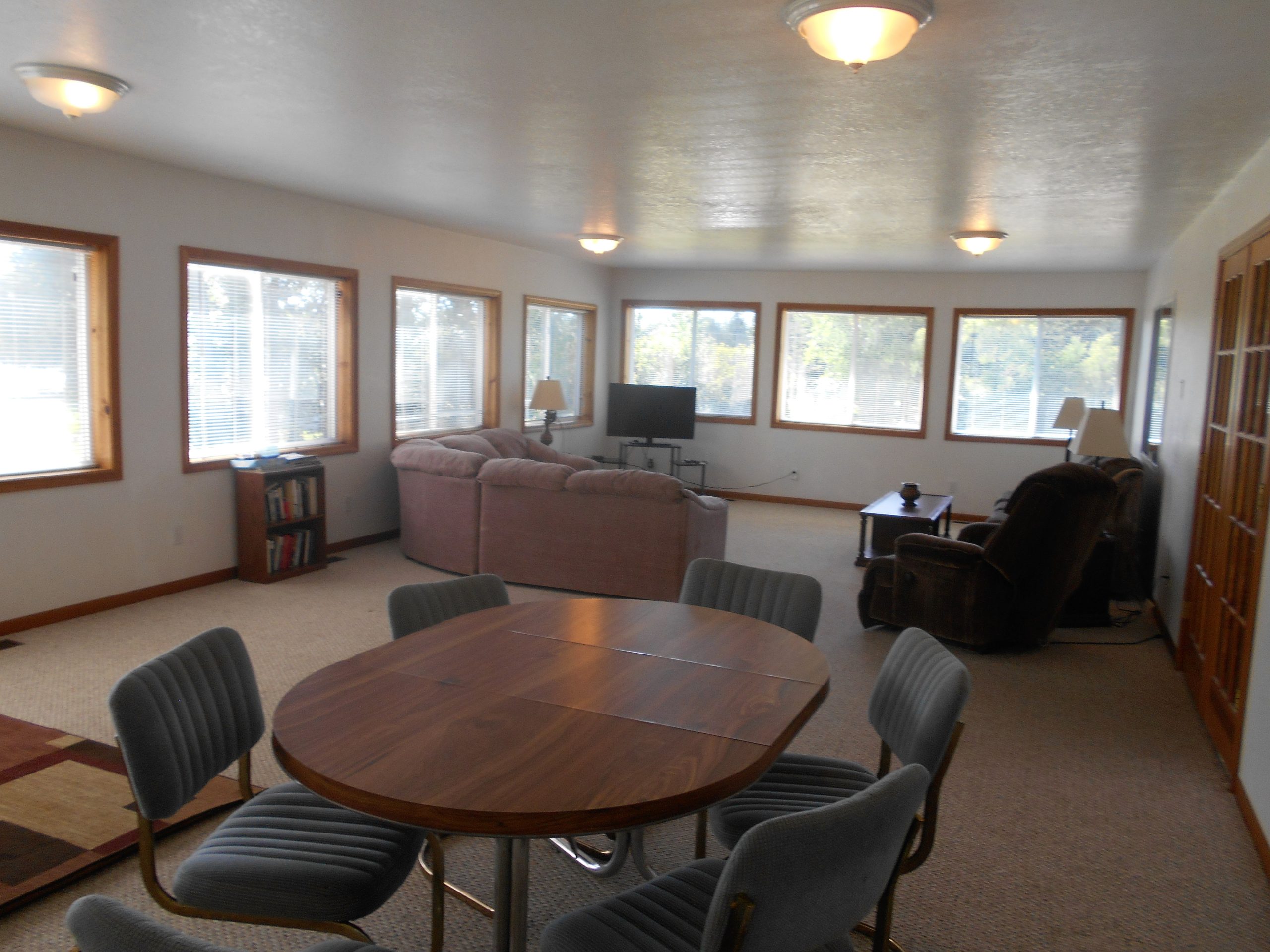 House Rental LAKE RESORT